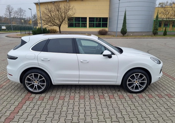 Porsche Cayenne cena 319900 przebieg: 51300, rok produkcji 2020 z Janów Lubelski małe 379